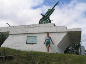 но сняться на фоне не удержались
