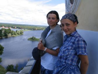 девушки на звоннице